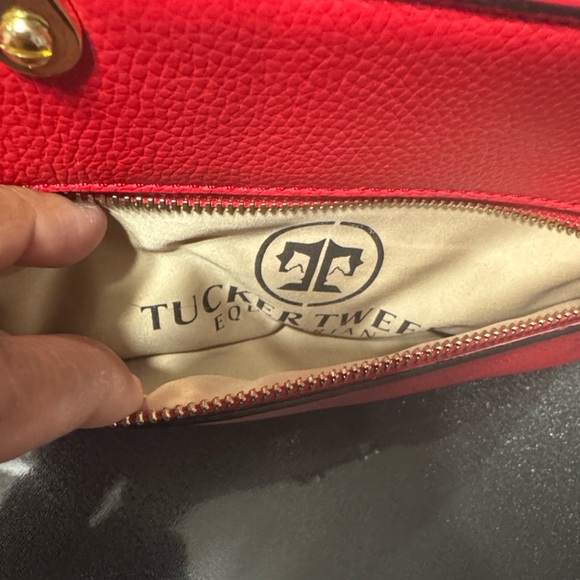 TUCKER TWEED Sedgefield Legacy Signature Handbag - Picture 7 of 13